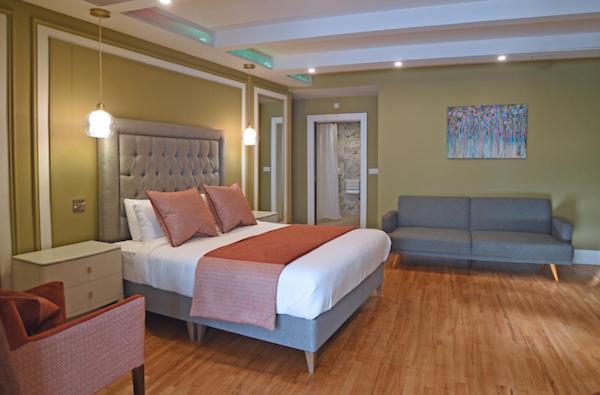 Moy Hotel Фоксфорд Екстериор снимка