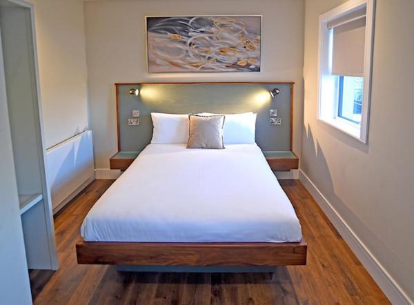Moy Hotel Фоксфорд Екстериор снимка
